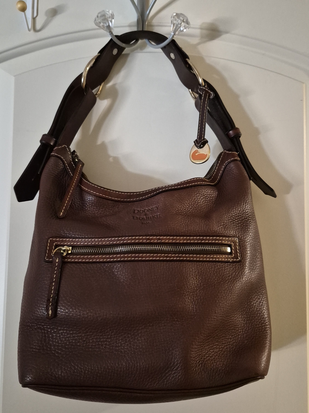 VINTAGE DOONEY & BOURKE PEBBLED POCKET HOBO WITH HORSESHOE RINGS